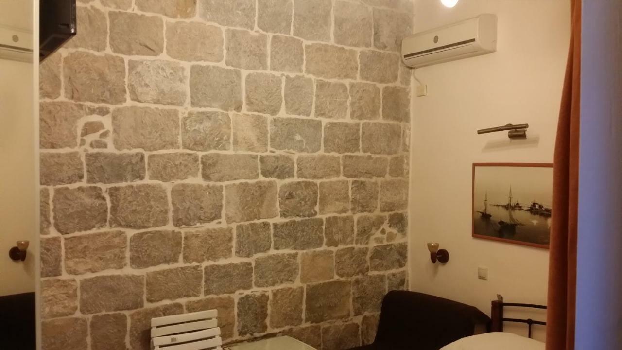 Diocletian Apartments & Rooms Split Exterior photo